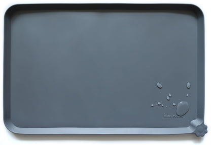 Hoki Found Large Silicone Pet Feeding Tray - Waterproof Dog Pet Cat Feeding Mat - Non Slip Pet Dog Cat Food Bowl Mats Placemat -Pet Water Mats for Carpet -Gray