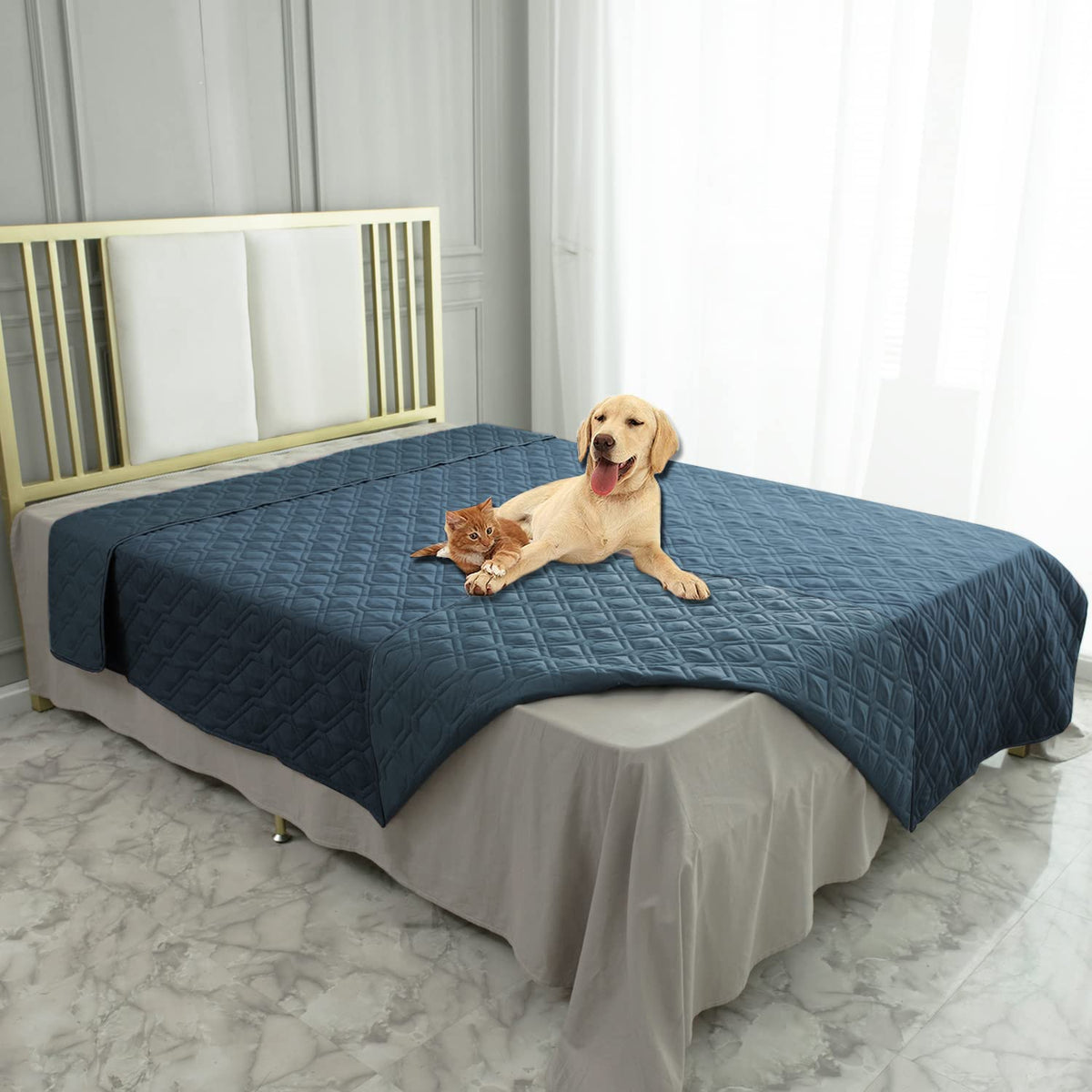 Ameritex Waterproof Dog Bed Blankets Cover for Bed Couch Sofa Reversible