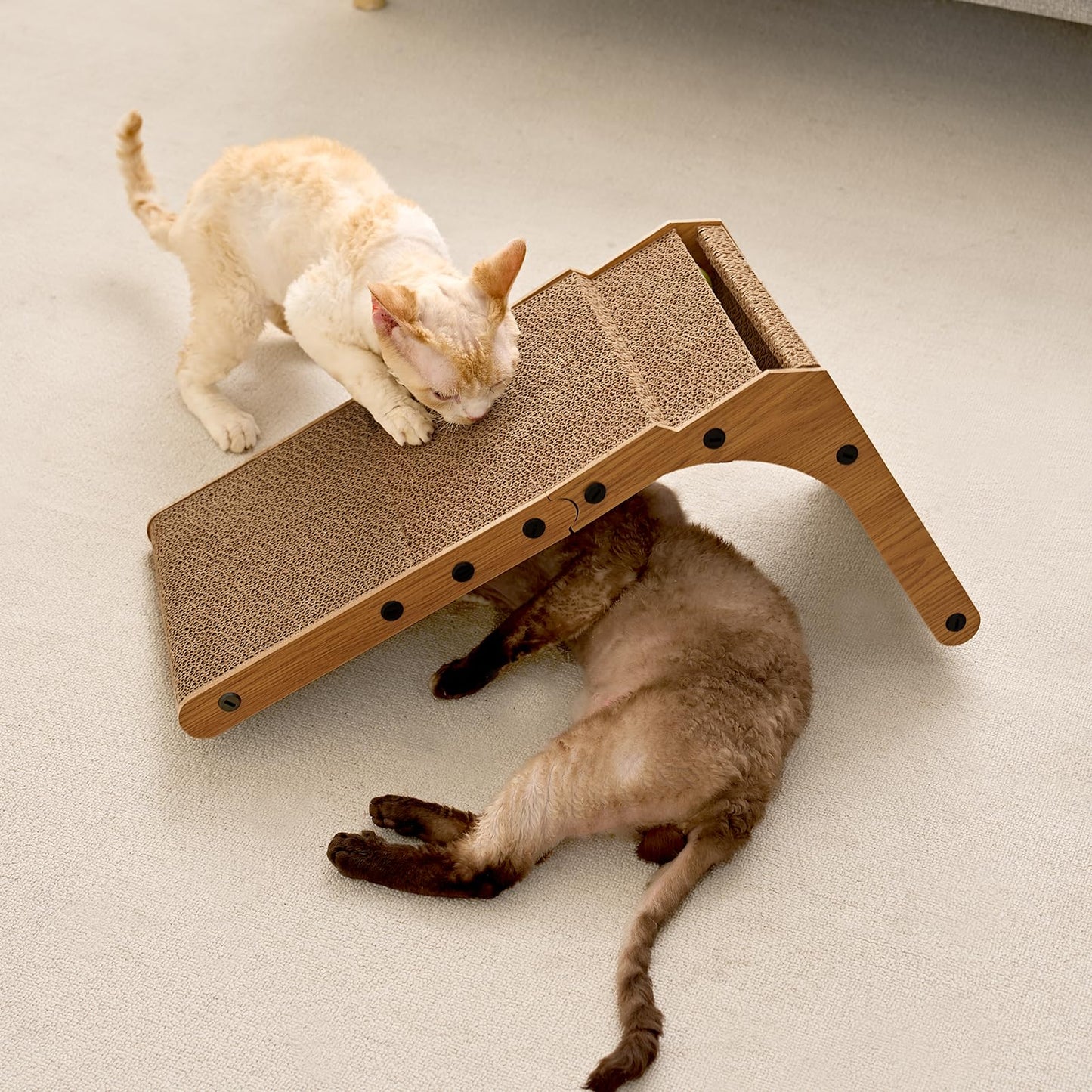 EHEYCIGA Cardboard Cat Scratcher for Indoor Cats, 32 Inch, Brown
